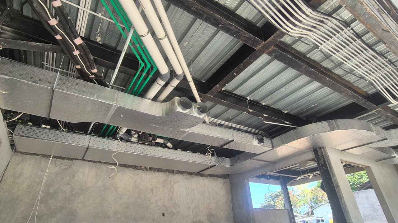 Instalasi AC VRV ducting komersial Bali